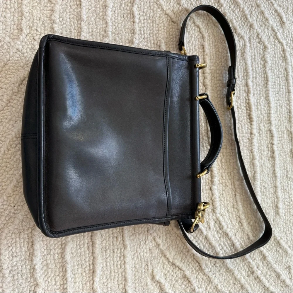 Vintage Coach Willis Bag M0651-F09927 Black Leather w Adjustable Strap & Hangtag - Picture 5 of 9